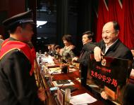 會上，市人大副主任張德軒首先傳達(dá)了市委書記余學(xué)友，市長陳星，市委常委、政法委書記趙文峰等領(lǐng)導(dǎo)同志對我市公安工作作出的重要批示。
