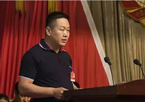 上蔡80后企業(yè)家龔高峰獲五一獎?wù)潞褪?yōu)秀團(tuán)干