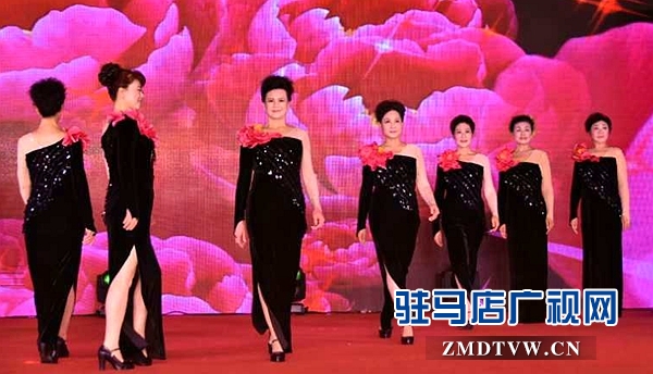 天中麗人模特隊(duì)榮獲＂金色年華＂風(fēng)采大賽牡丹金獎
