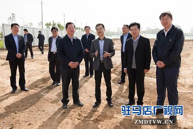 01省委常委、省紀(jì)委書記、省監(jiān)察委主任任正曉上蔡調(diào)研脫貧攻堅(jiān)工作.jpg