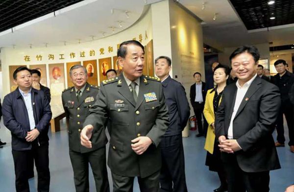 劉源到竹溝革命紀念館參觀調研