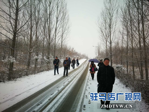 確山縣衛(wèi)計委頂風(fēng)冒雪扶貧攻堅