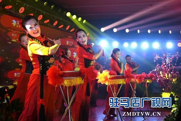 正陽(yáng)縣舉辦“粒?；ㄉ?，濃濃故鄉(xiāng)情”主題元宵節(jié)晚會(huì)