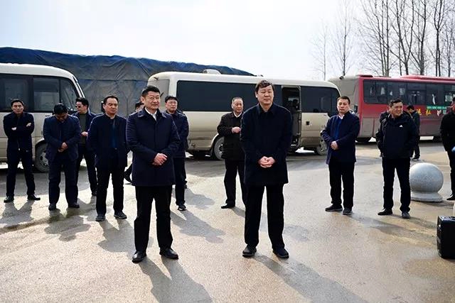 西平縣考察團(tuán)到上蔡縣觀(guān)摩考察國(guó)土綠化工作