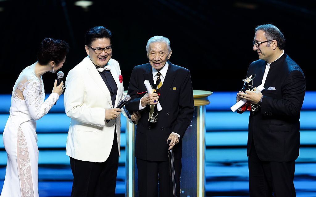 金爵獎(jiǎng)出爐！96歲常楓成上影節(jié)最年長(zhǎng)“最佳男主角” 