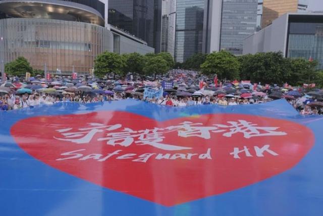 忍無可忍，終于出手了！這一次香港人不再沉默，這個決定非同尋常 