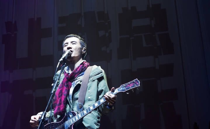 45歲樸樹錄節(jié)目突然離場(chǎng)：我歲數(shù)大了，要回家睡覺了…… 