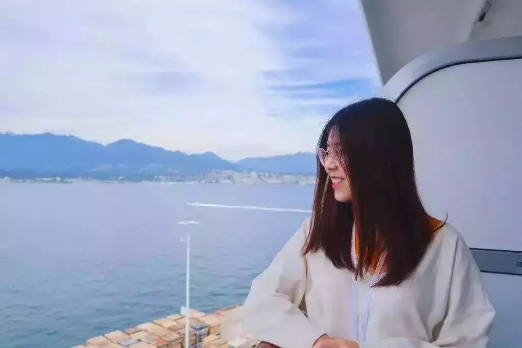 抽獎(jiǎng)超過三百萬的中國錦鯉女孩信小呆，現(xiàn)在過得并不如意？ 