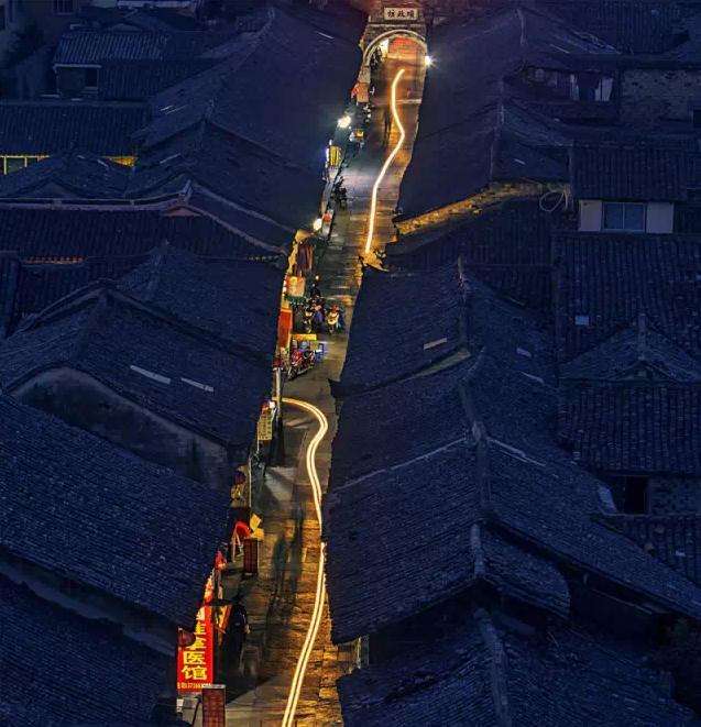 臺(tái)風(fēng)侵襲臨海古城：當(dāng)古建筑遭遇洪水猛獸，我們該如何應(yīng)對？ 