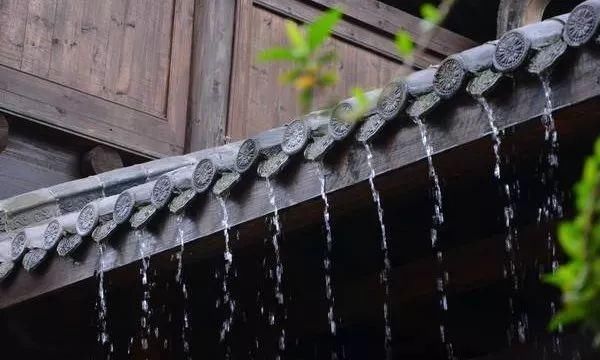 臺(tái)風(fēng)侵襲臨海古城：當(dāng)古建筑遭遇洪水猛獸，我們該如何應(yīng)對？ 