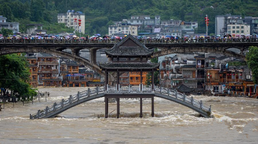 臺(tái)風(fēng)侵襲臨海古城：當(dāng)古建筑遭遇洪水猛獸，我們該如何應(yīng)對？ 
