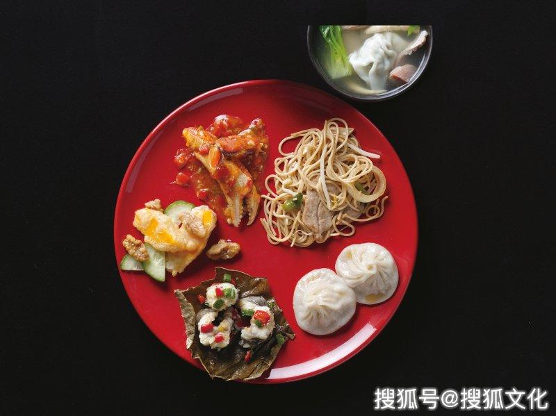 西方人知道中餐有多好吃，可他們還是放不下對中國的偏見？ 