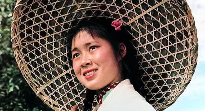 她是中國的毒舌鼻祖，一千多年前就用freestyle把地主老財懟了 
