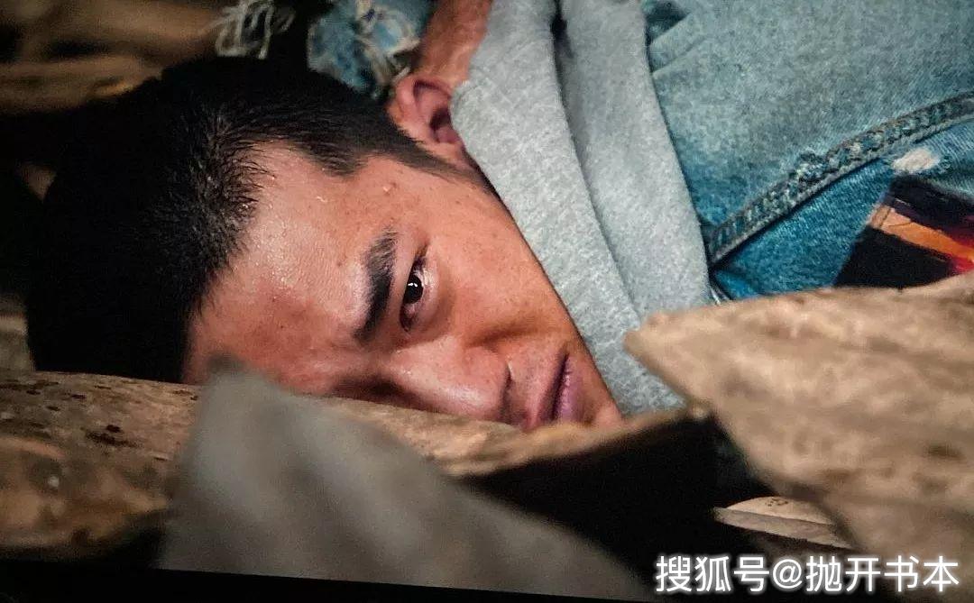 《少年的你》，校園暴力只是殼，兩個(gè)沒(méi)有未來(lái)的人如何相互取暖才是核 