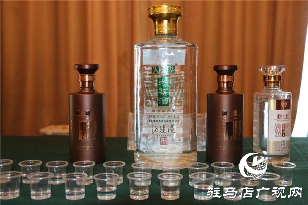 黃淮學(xué)院·豫坡集團(tuán)“黃淮豫坡情”醬意濃香成果發(fā)布會(huì)書(shū)寫(xiě)產(chǎn)教融合新高度