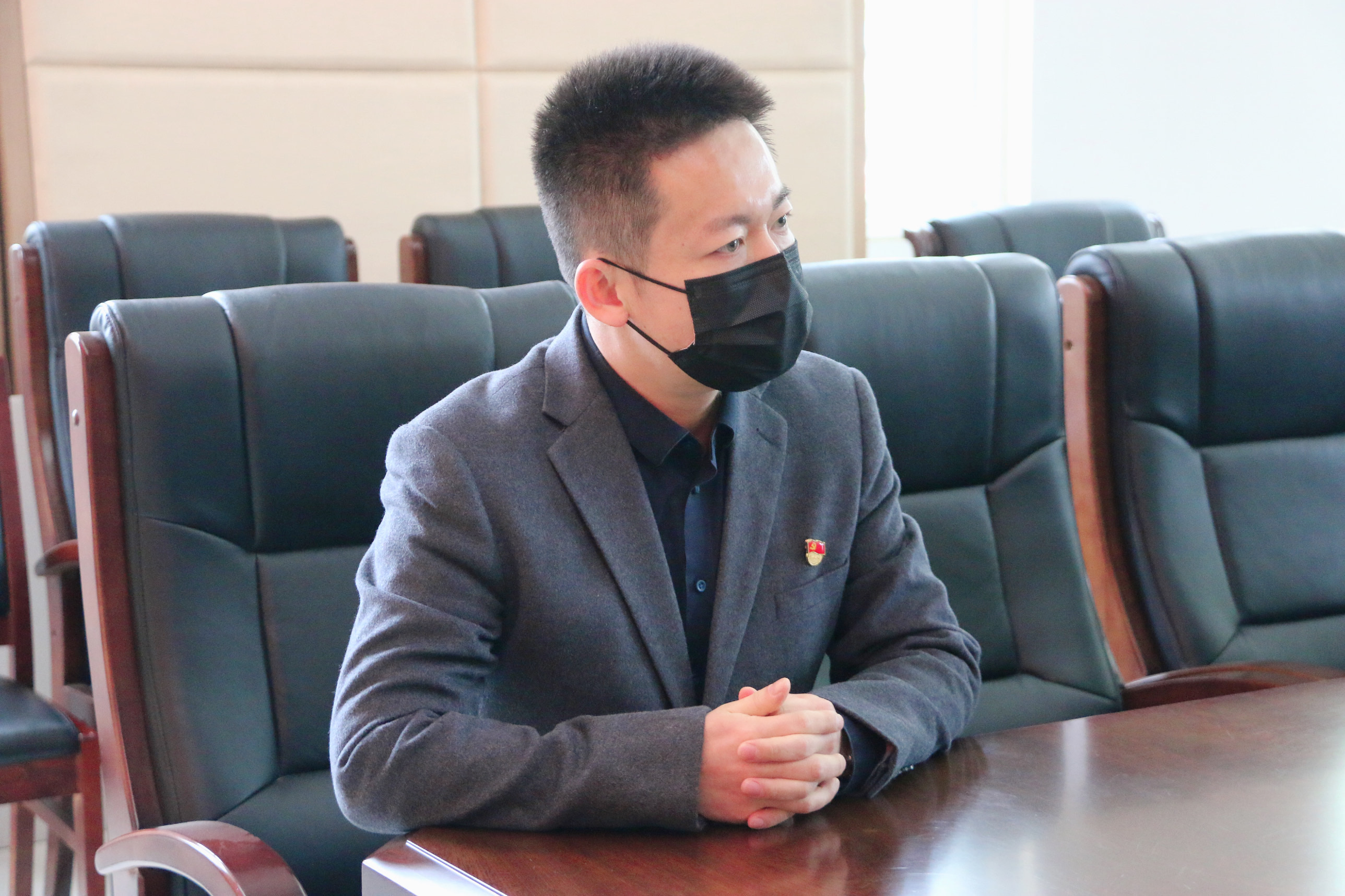 駐馬店市企業(yè)家協(xié)會黨委向開發(fā)區(qū)捐贈640800元抗疫現(xiàn)金及物資