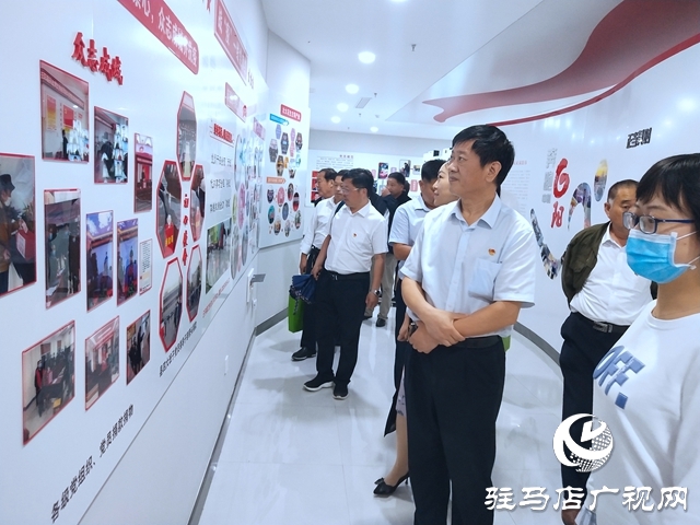 正陽(yáng)縣總工會(huì)：追尋紅色足跡、重溫入黨誓詞