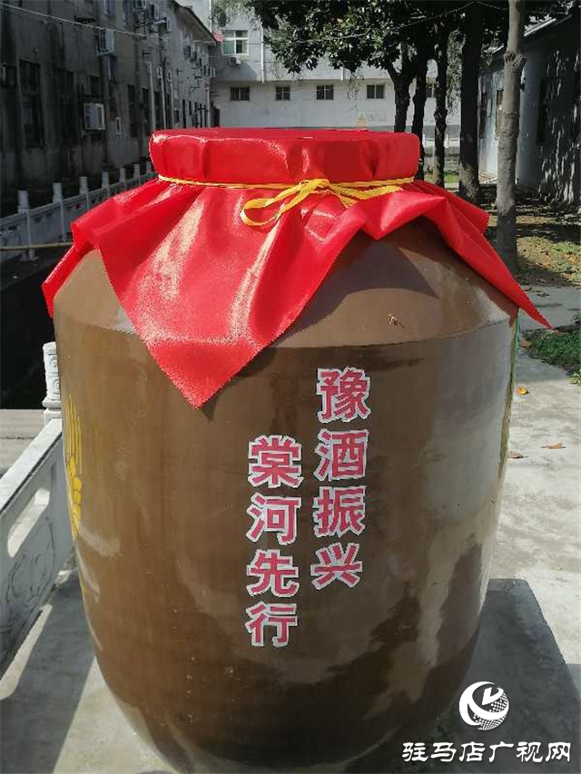 把酒話振興，攜手謀合作----中央省市媒體采風(fēng)團(tuán)走進(jìn)棠河酒業(yè)