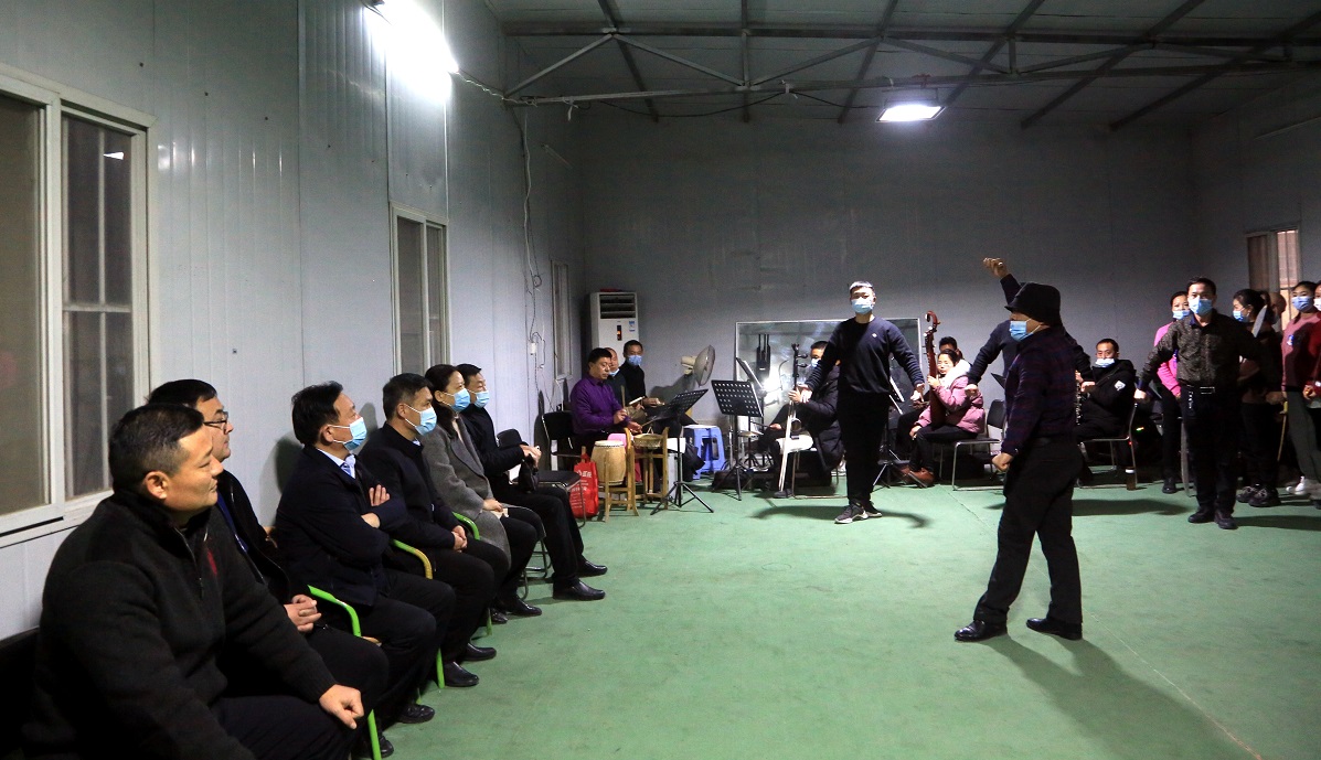駐馬店市驛城區(qū)委常委、宣傳部長(zhǎng)張德武調(diào)研文化工作