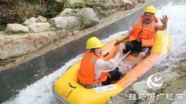 金頂山峽谷漂流開漂暨端午萬(wàn)人大尋寶活動(dòng)成功舉辦