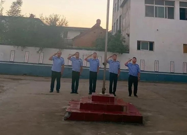 【我為祖國站崗】向祖國敬禮︱平輿公安祝福偉大祖國繁榮昌盛、國泰民安！