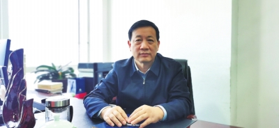 河南如何“雙線作戰(zhàn)”？同時(shí)迎戰(zhàn)德?tīng)査?、奧密克戎，醫(yī)院是如何救治的？感染癥狀有何不同？專家解讀來(lái)了