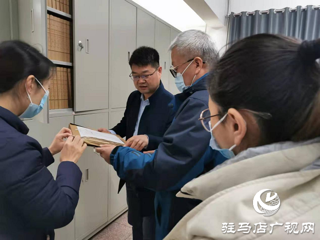 驛城區(qū)檔案館開展“走進(jìn)檔案館 感受蘭臺墨香”檔案開放日活動