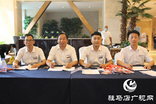 河南農(nóng)友王2022年秋季農(nóng)機(jī)訂貨會(huì)成功召開