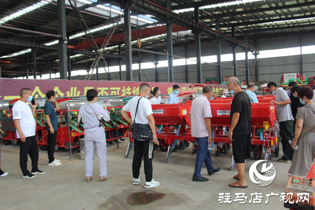 河南農(nóng)友王2022年秋季農(nóng)機(jī)訂貨會(huì)成功召開