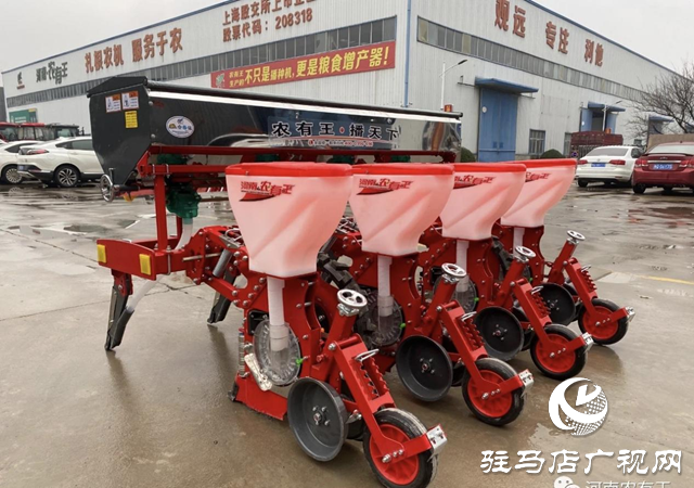 “農(nóng)有王”連續(xù)三年榮獲全國農(nóng)機(jī)用戶滿意品牌