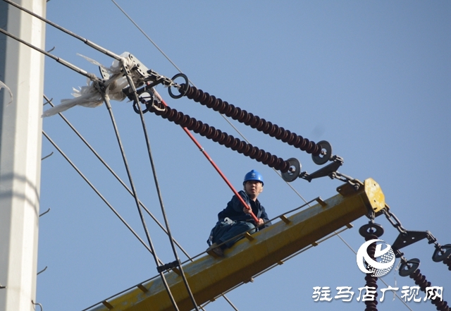 天中工匠‖王旭：加強(qiáng)巡檢 守牢大電網(wǎng)安全“生命線”