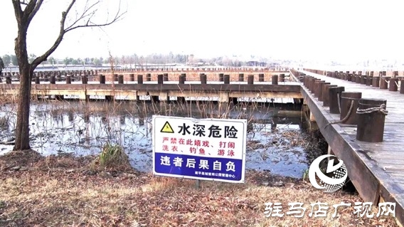遂平縣城管局公園綜合管理服務(wù)中心：積極加強(qiáng)兩河維護(hù)，打造靚麗城市名片