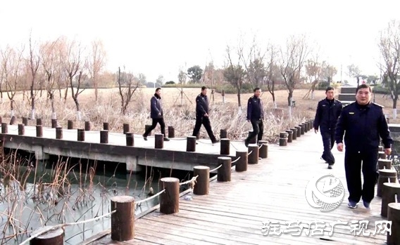 遂平縣城管局公園綜合管理服務(wù)中心：積極加強(qiáng)兩河維護(hù)，打造靚麗城市名片