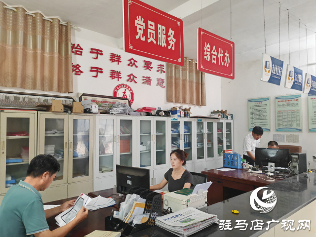 平輿縣清河街道孟莊社區(qū)：黨建三級聯(lián)動“雙提升” 激活“三園建設(shè)”新引擎