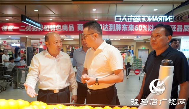 泌陽縣委副書記、縣長(zhǎng)朱東升中秋節(jié)前督導(dǎo)檢查安全生產(chǎn)和節(jié)日商品保供等工作