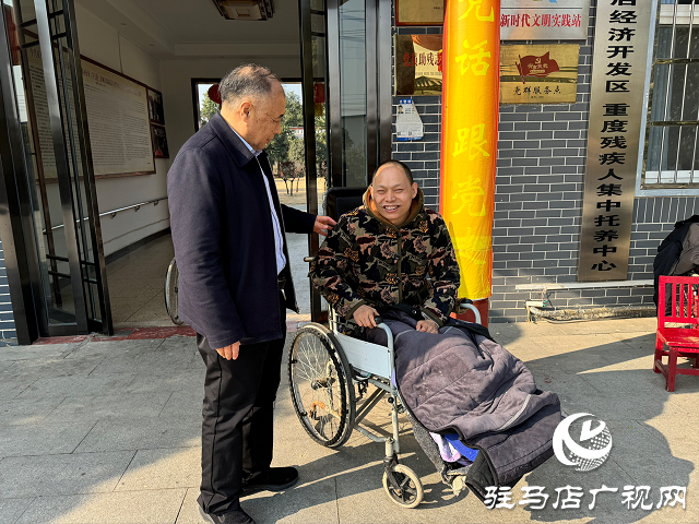 張銀良元旦看望托養(yǎng)殘疾人和一線殘疾職工