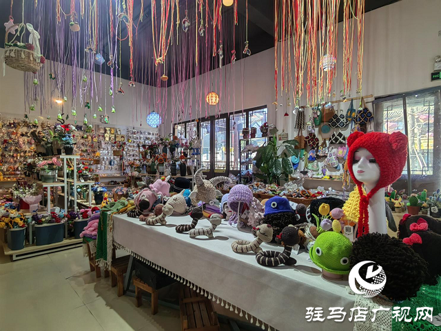 余氏鉤編：春節(jié)訂單火爆 非遺傳承煥發(fā)新春活力