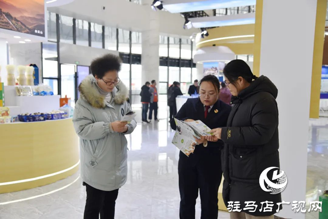 泌陽(yáng)縣人民檢察院開展“檢察公益訴訟守護(hù)泌陽(yáng)花菇地標(biāo)之光”主題宣傳活動(dòng)