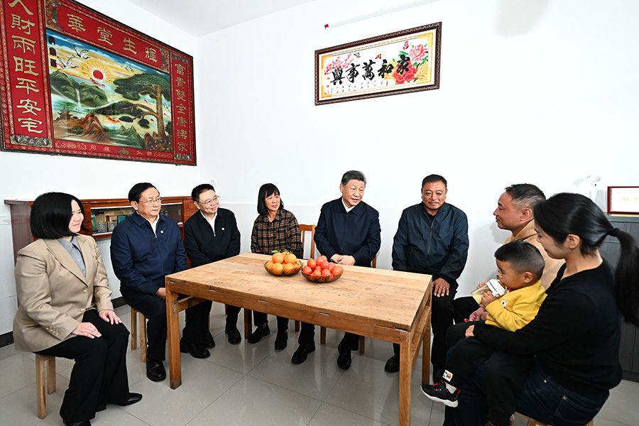 習近平總書記的“板凳座談會”