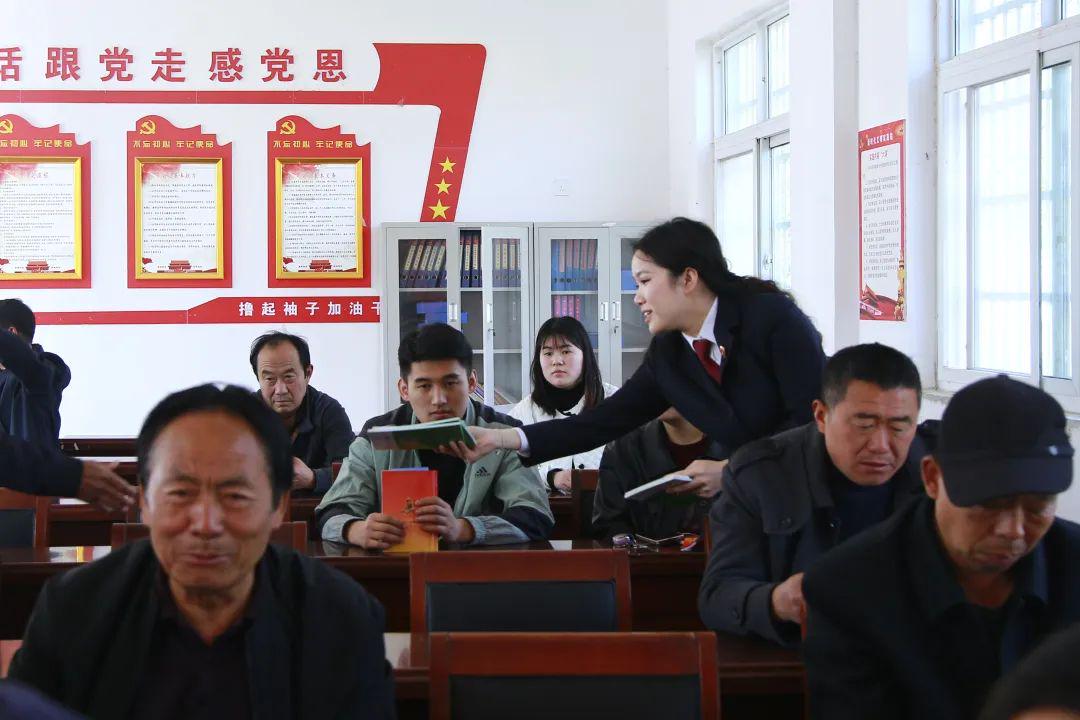 平輿縣人民檢察院：檢村攜手共奮進(jìn) 清風(fēng)普法潤民心