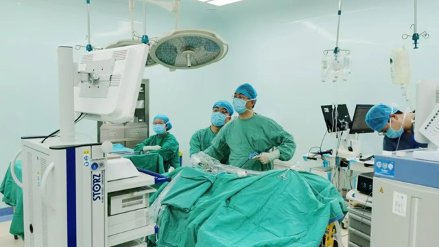 駐馬店21歲女大學(xué)生血壓飆升、炸裂般頭痛，竟是因?yàn)殚L了……