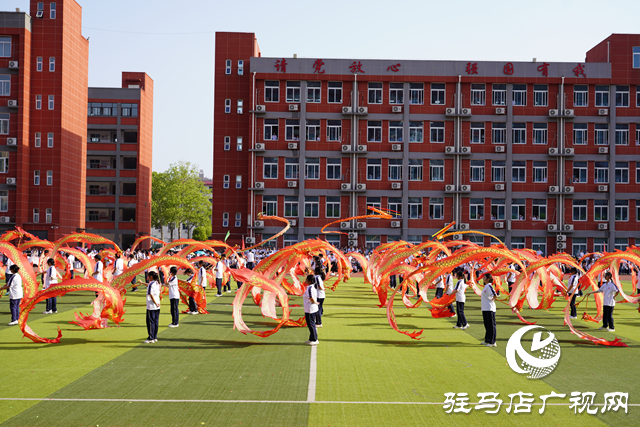 駐馬店市第二高級中學(xué)2025年第六屆體育藝術(shù)節(jié)開幕
