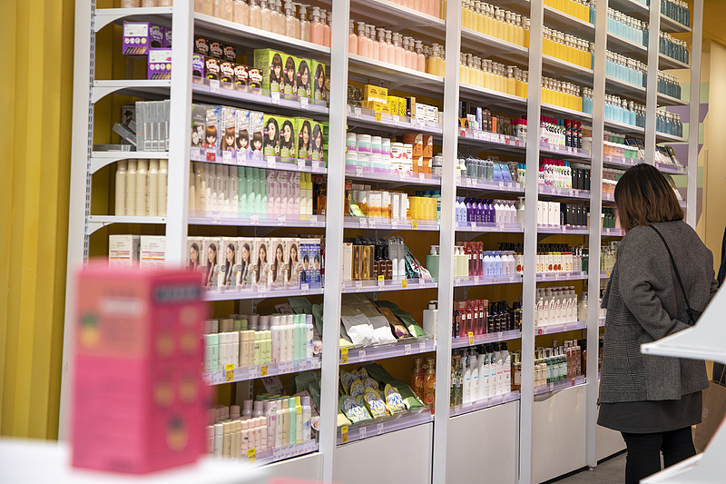 30批次化妝品不合規(guī)！這份超實用避坑指南請查收
