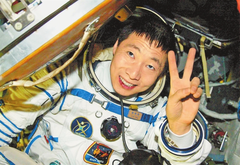 從一星獨(dú)唱到滿天星光 日益絢爛的空間畫卷