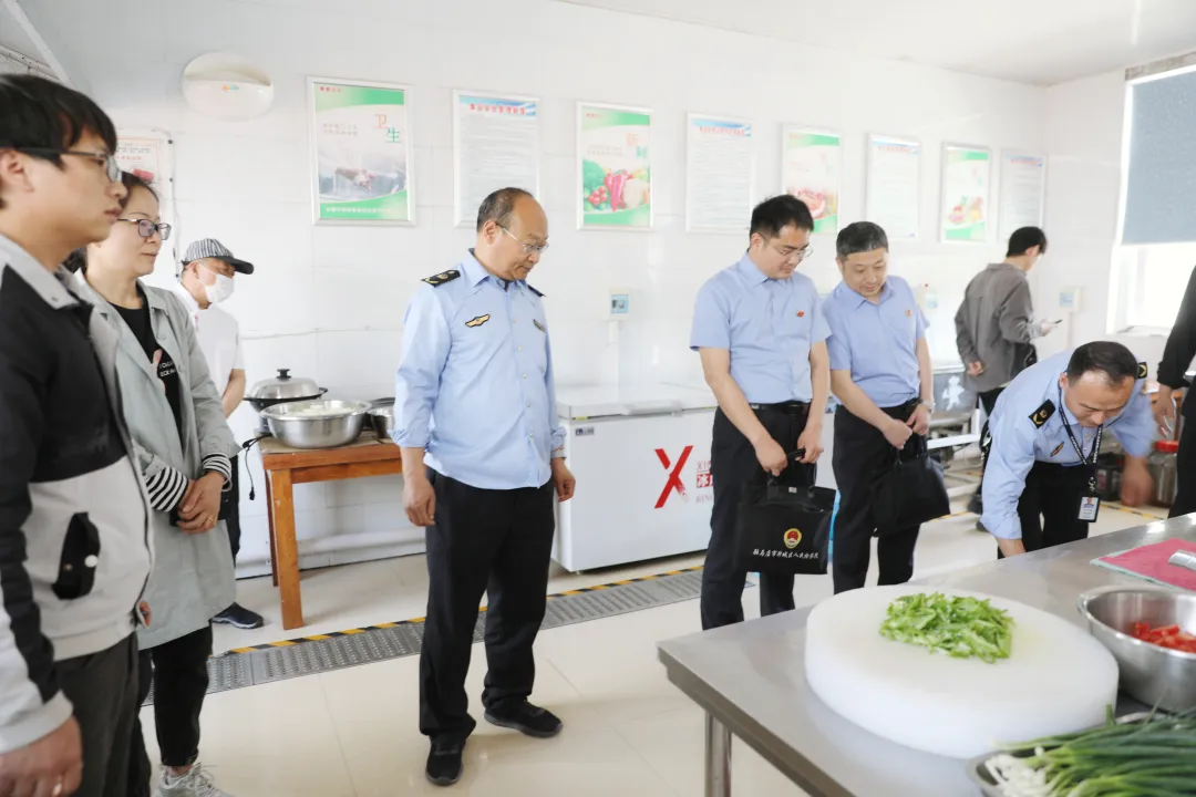 驛城區(qū)檢察院:公益訴訟守護老年人餐桌食品安全