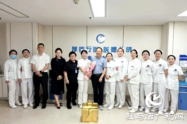平輿縣衛(wèi)健體委、縣人民醫(yī)院“5·12”護(hù)士節(jié)慰問一線護(hù)理人員
