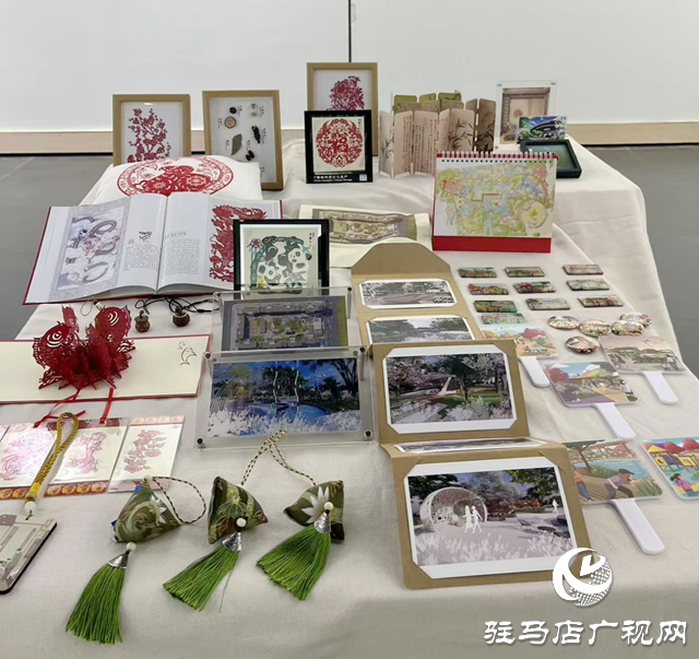 黃淮學(xué)院藝術(shù)設(shè)計(jì)學(xué)院2025屆畢業(yè)設(shè)計(jì)作品展開展