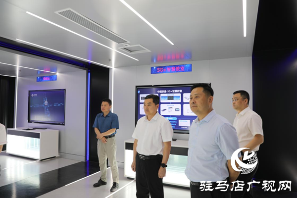 黃淮學(xué)院與中國聯(lián)通駐馬店分公司成功開展“訪企拓崗促就業(yè)”專項(xiàng)行動(dòng)