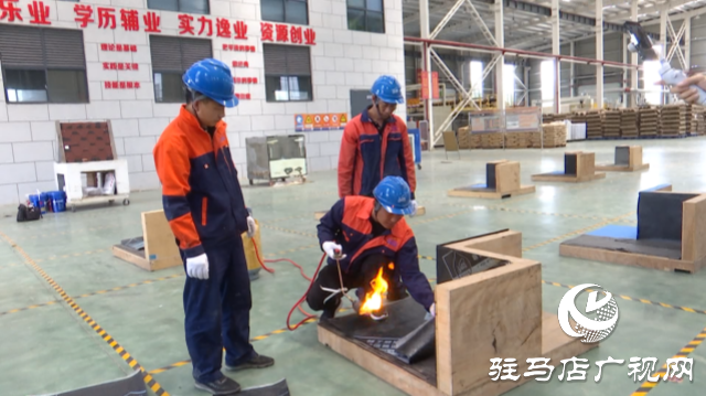 全國勞動(dòng)模范李亞光：匠心筑夢(mèng)扎根防水一線 創(chuàng)新工藝破解施工難題