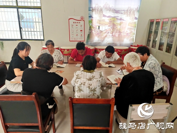 平輿縣萬金店鎮(zhèn)：農(nóng)家書屋點亮文明新風